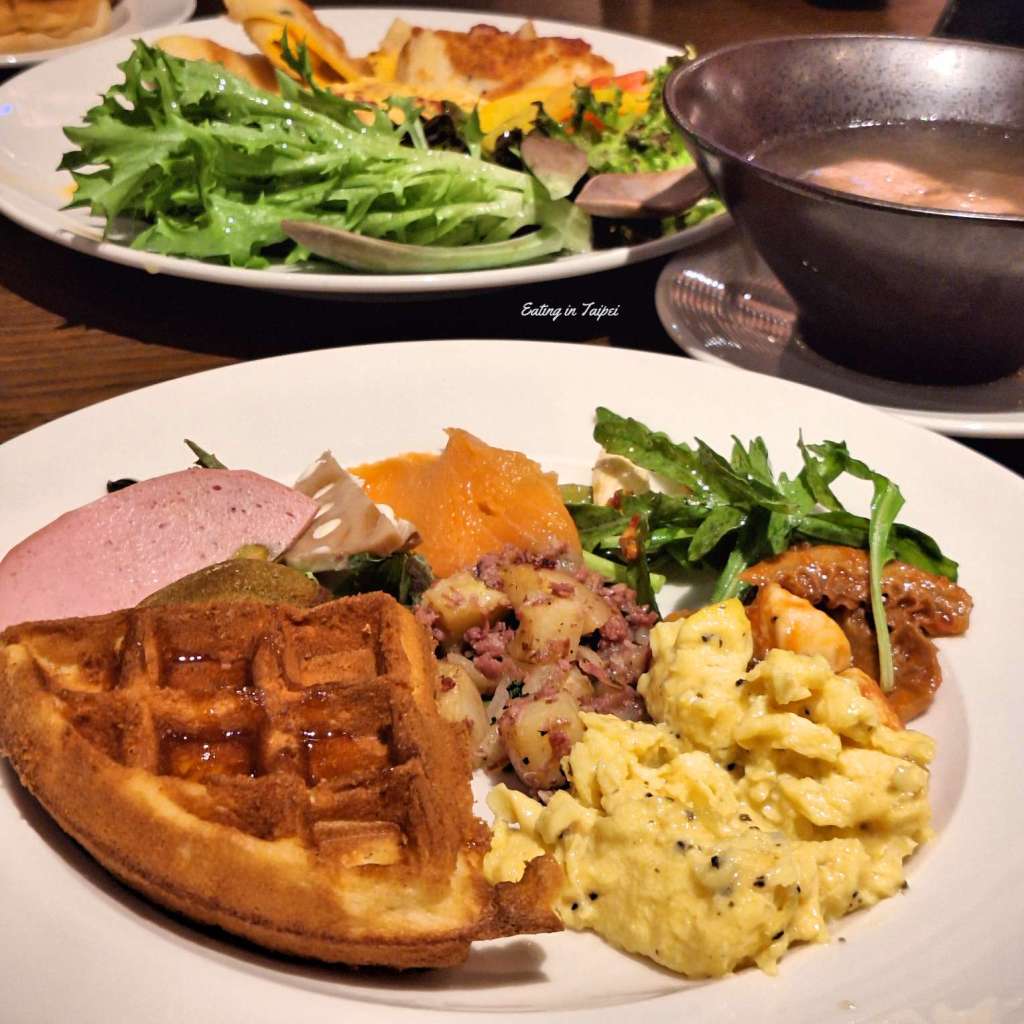 Silks Place Tainan Robins breakfast plate